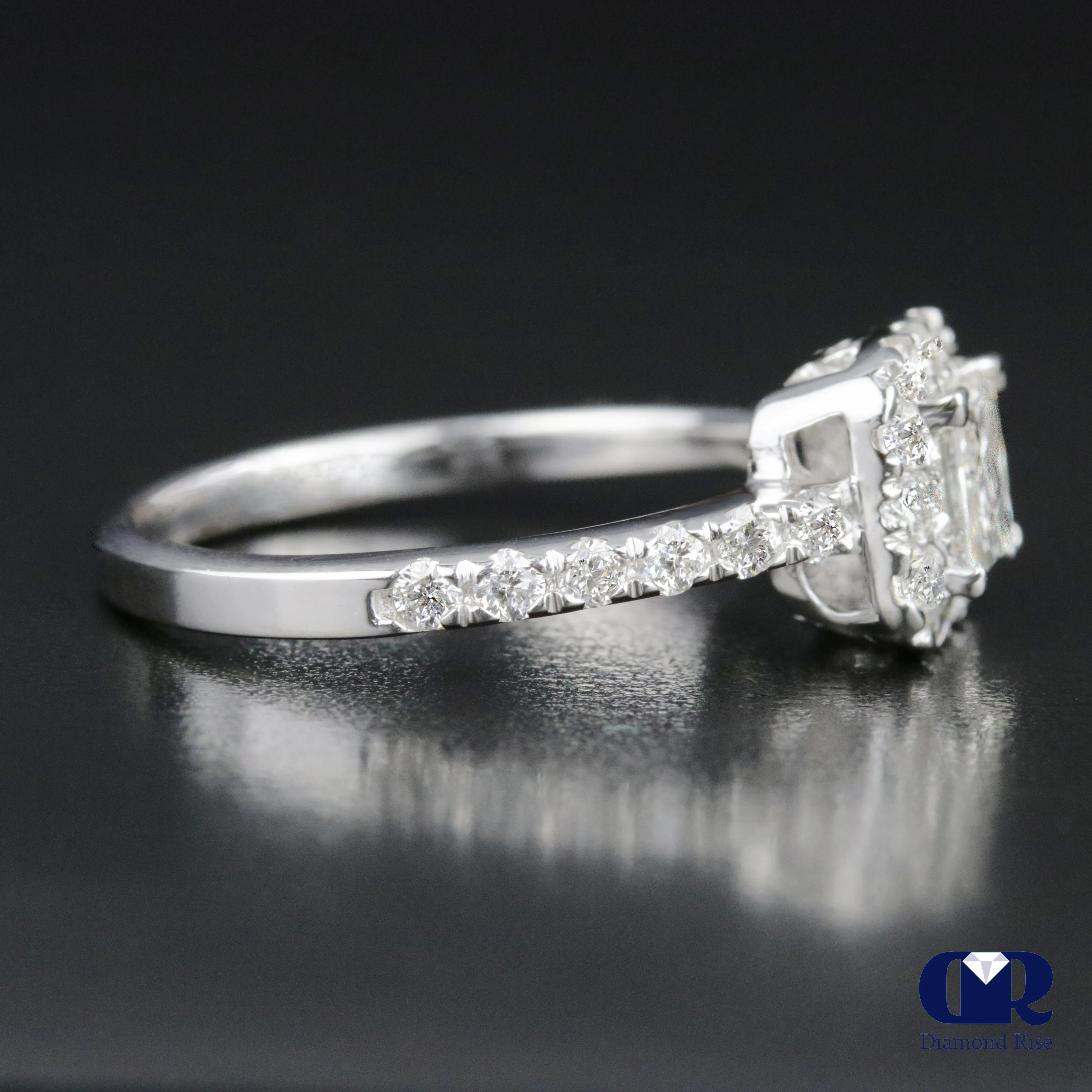 1.00 Carat Princess Cut Diamond Halo Engagement Ring In 14K White Gold