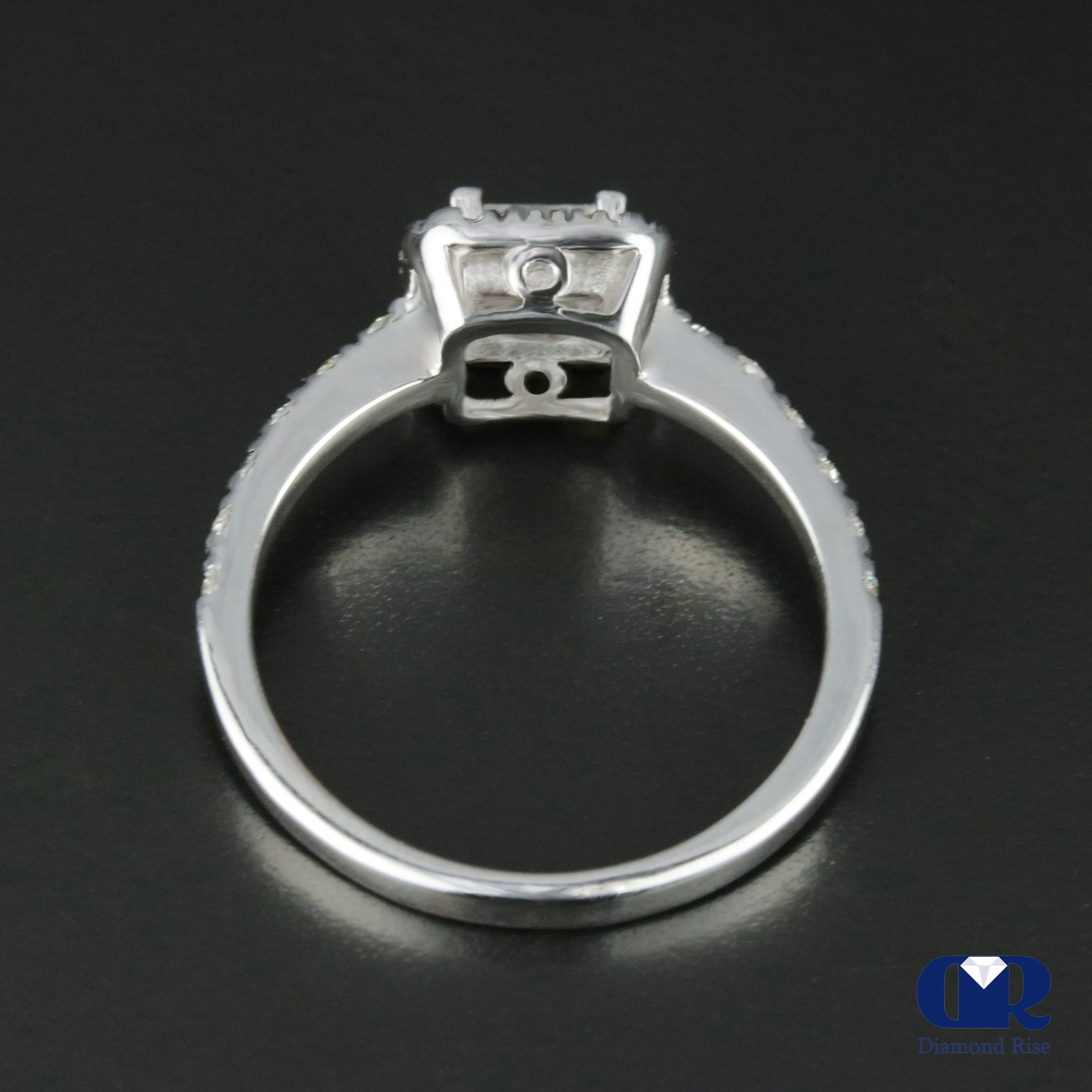 1.00 Carat Princess Cut Diamond Halo Engagement Ring In 14K White Gold