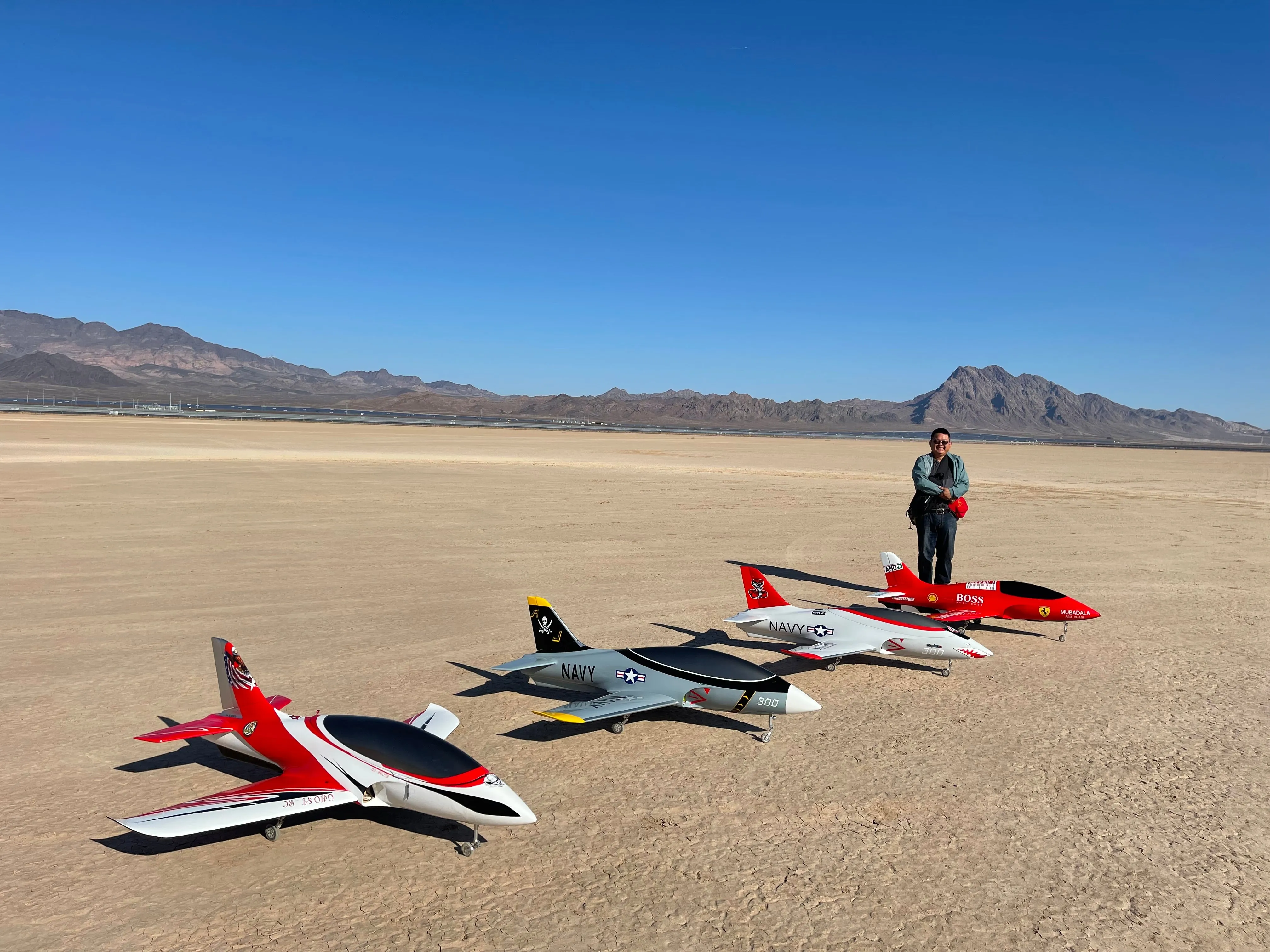 Global Aerojet Hummingbird 1.8M 80N Size