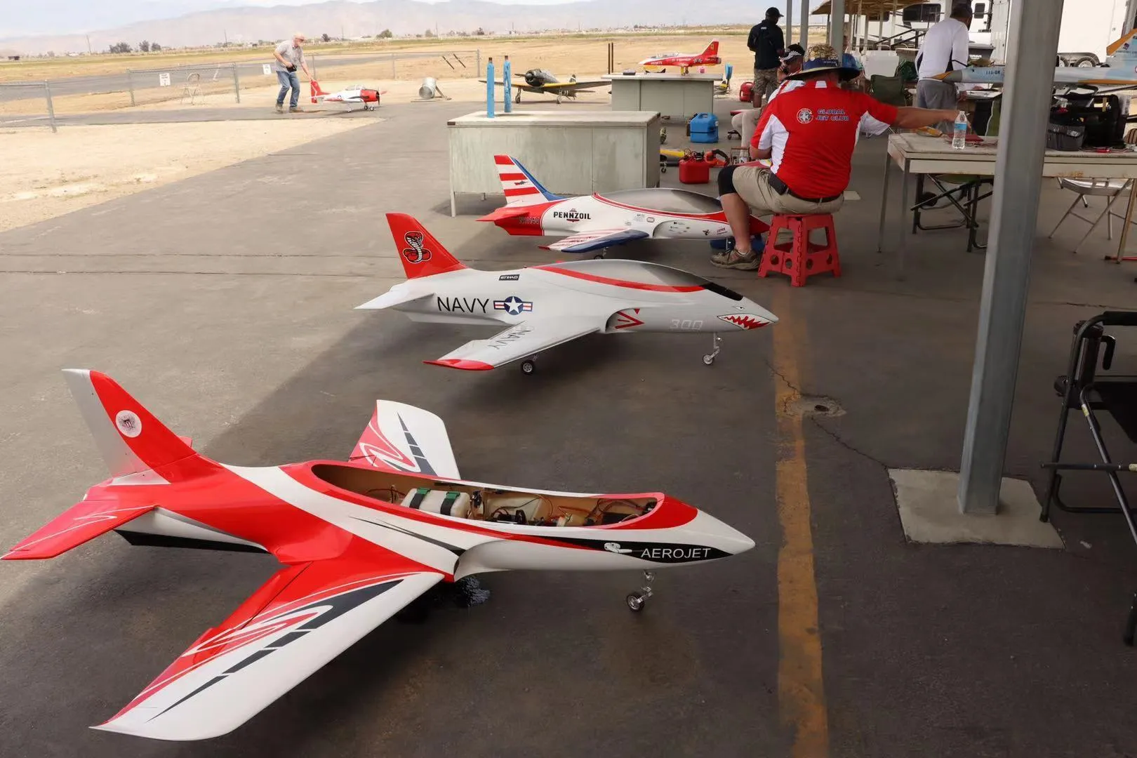 Global Aerojet Hummingbird 1.8M 80N Size