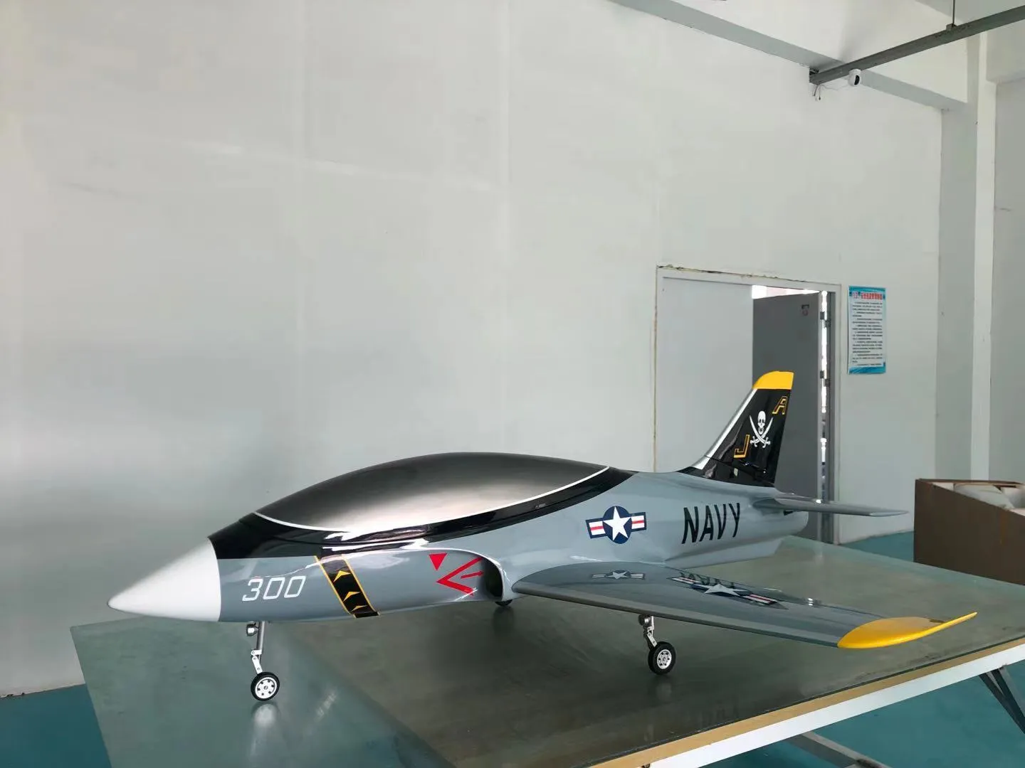 Global Aerojet Hummingbird 1.8M 80N Size