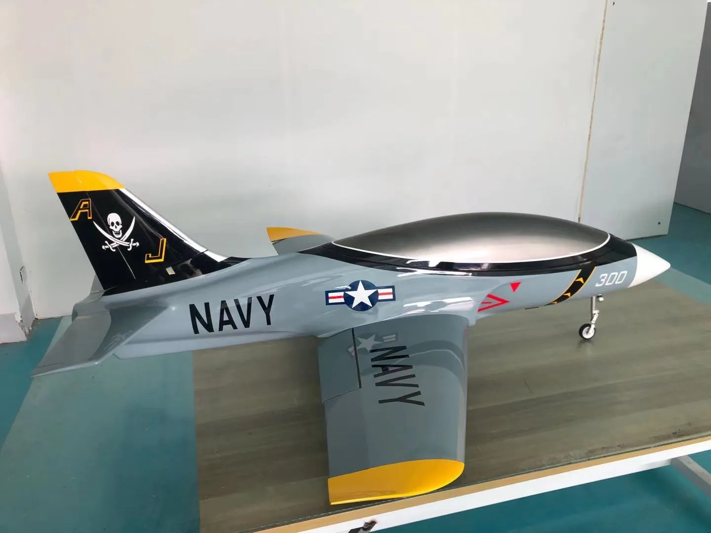 Global Aerojet Hummingbird 1.8M 80N Size