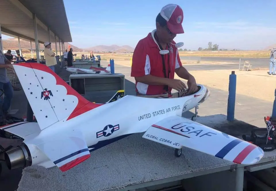 Global Aerojet Hummingbird 1.8M 80N Size