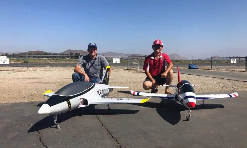 Global Aerojet Hummingbird 1.8M 80N Size