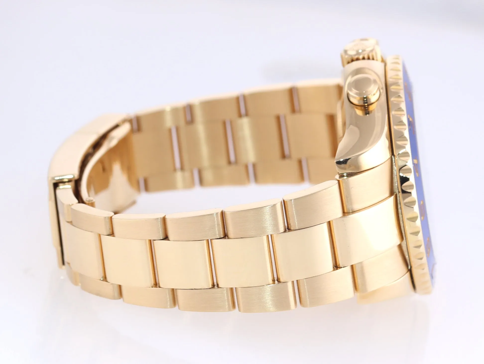 MINT 2017 PAPERS BLUE HANDS Rolex Yacht-Master 2 Yellow Gold 116688 44mm Watch
