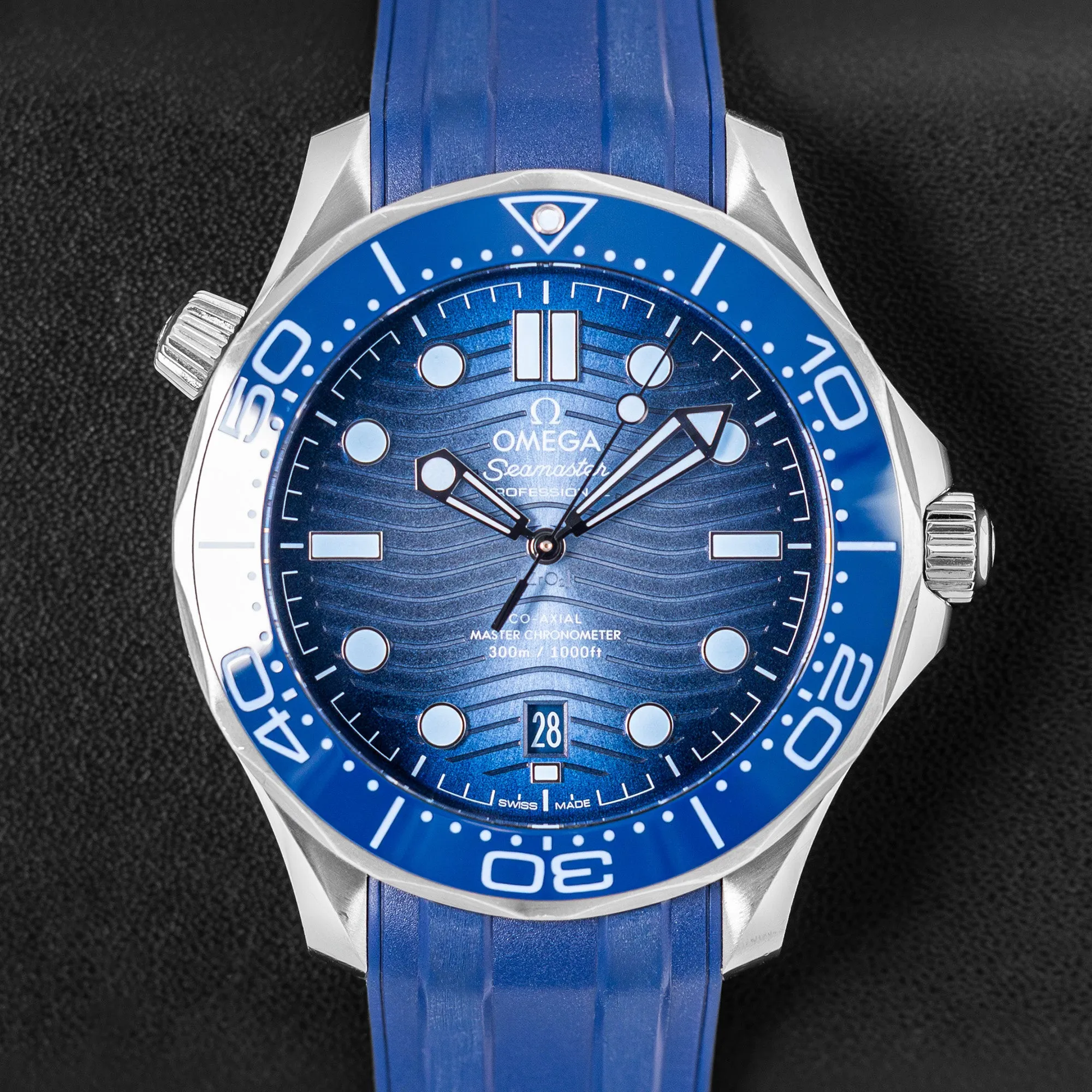 Omega Seamaster Diver 300M 210.32.42.20.03.002 "Summer Blue"