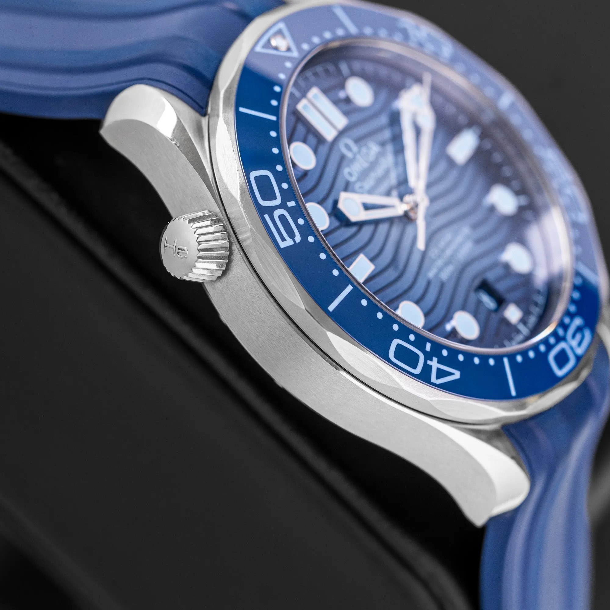 Omega Seamaster Diver 300M 210.32.42.20.03.002 "Summer Blue"