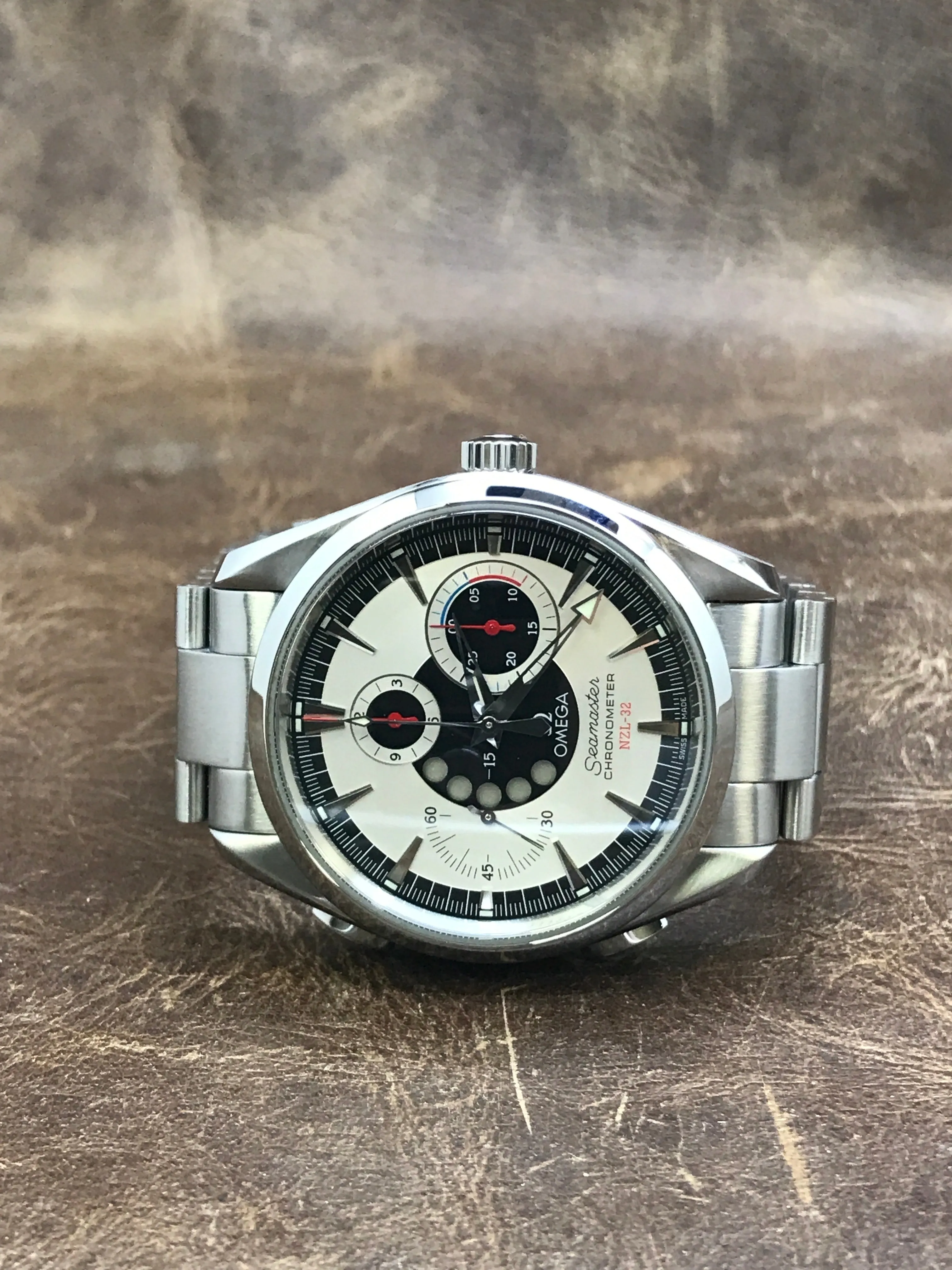 Omega Seamaster NZL-32 2813.30.81 Silver Dial Automatic Men's Watch