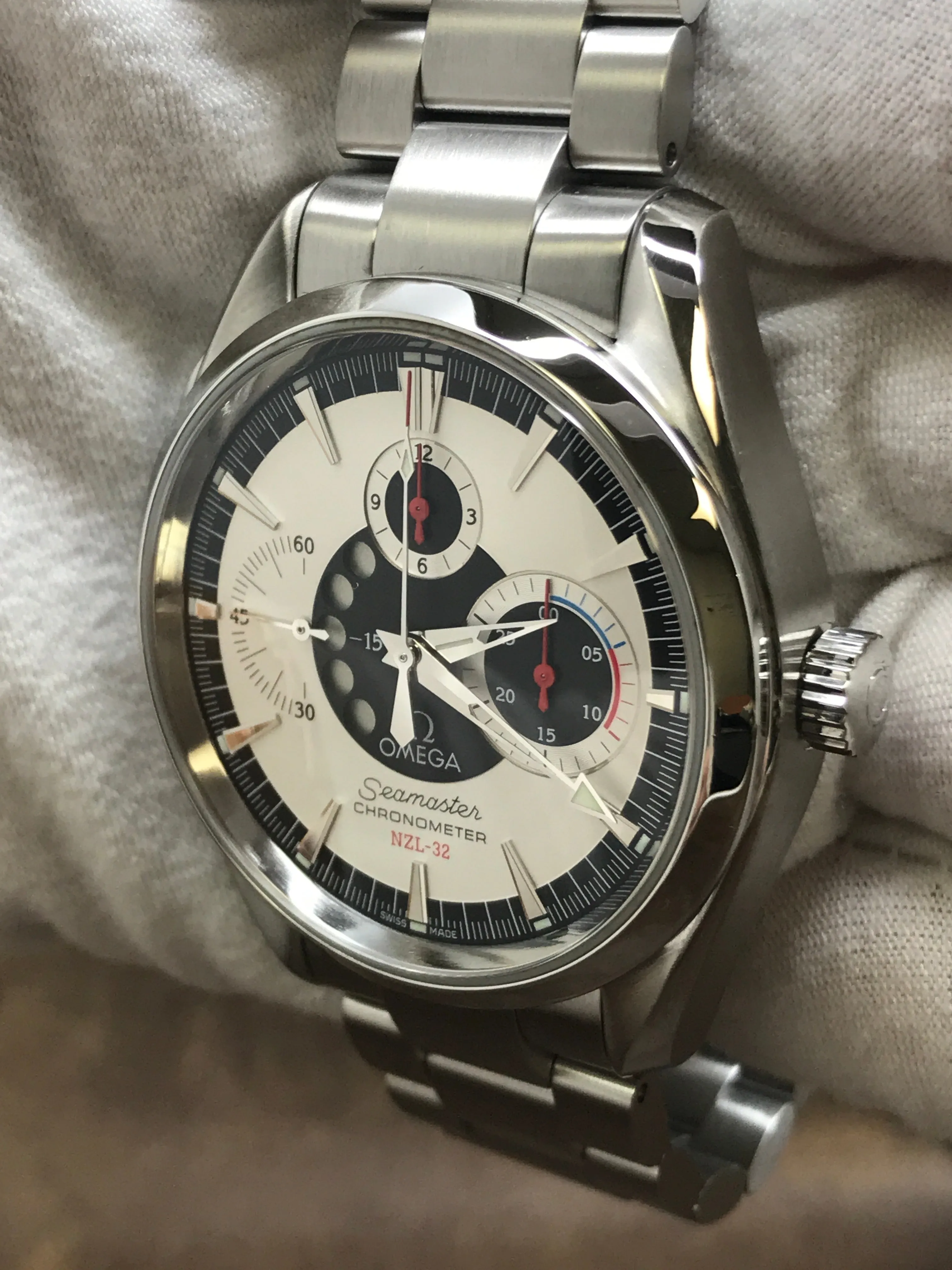 Omega Seamaster NZL-32 2813.30.81 Silver Dial Automatic Men's Watch