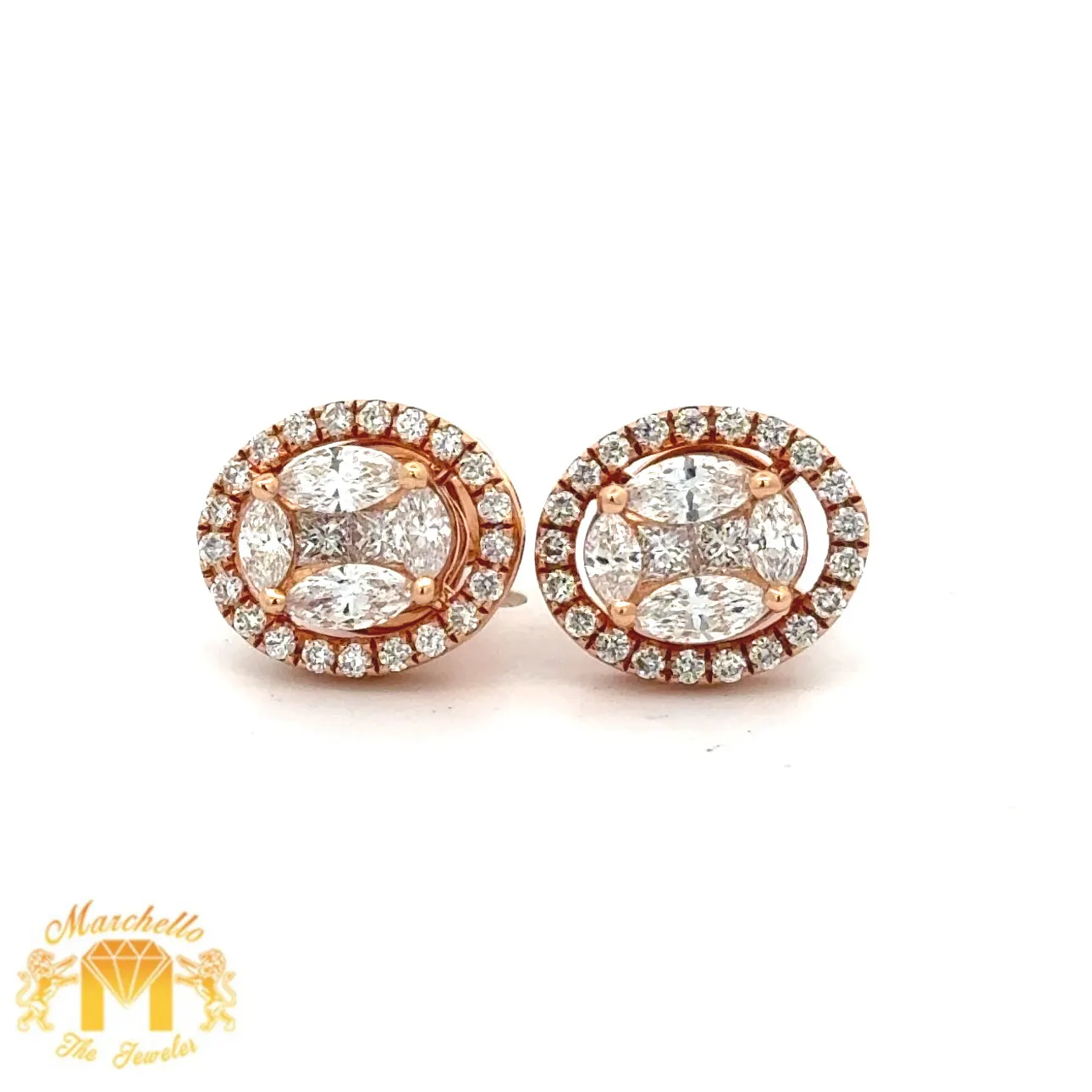 VVS/vs high clarity of diamonds set in a 18k gold Oval shape Earrings (choose your color)