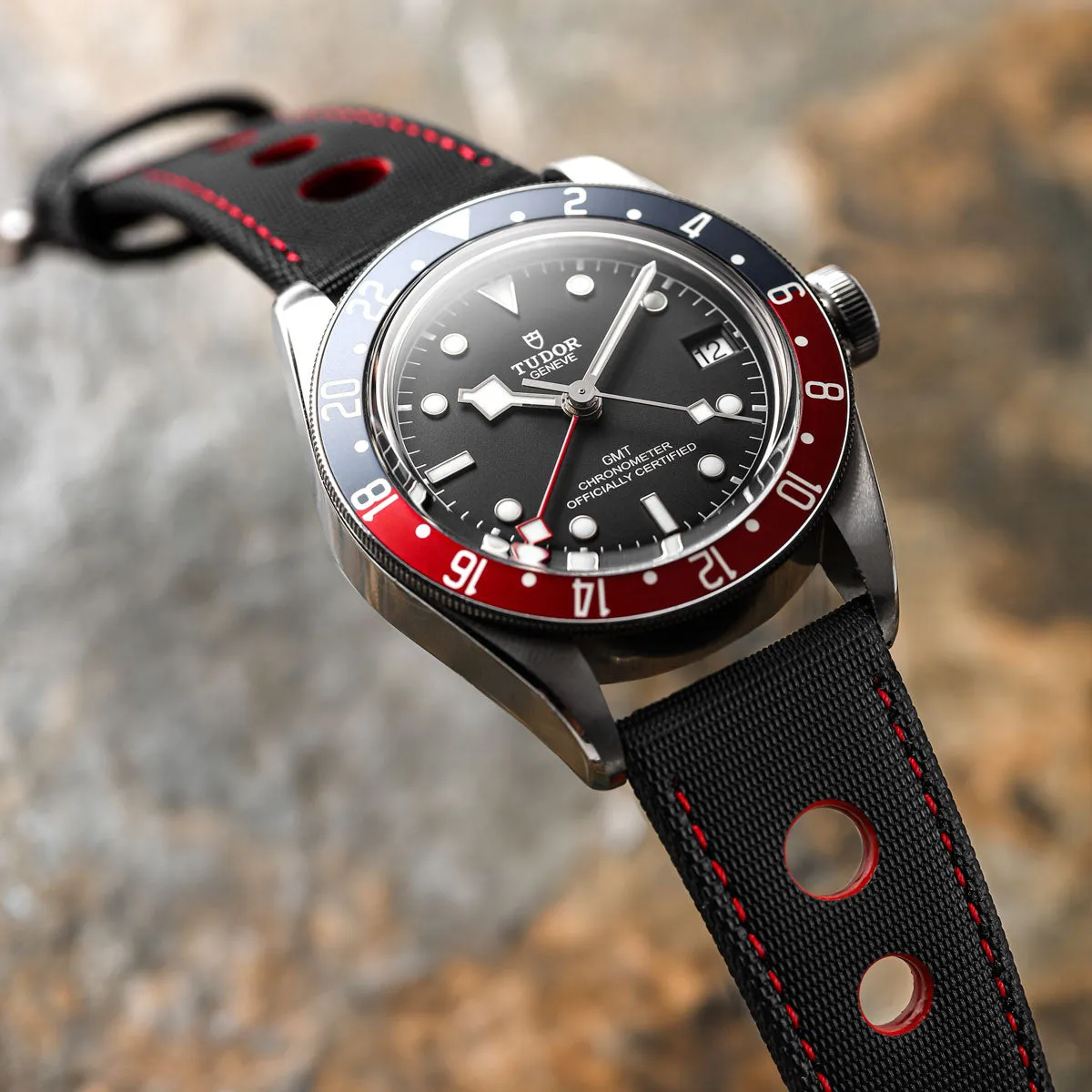 ZULUDIVER Mayday Anchor Sailcloth Divers Watch Strap - Red